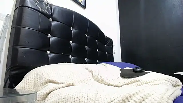 candyladyboy online show from 18, 3, 2026