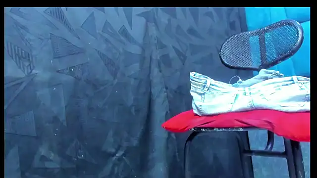 Snapshot of monsterdick_22cm chatting on 24, 11, 2025 monsterdick 22cm online show from 24, 11, 2025