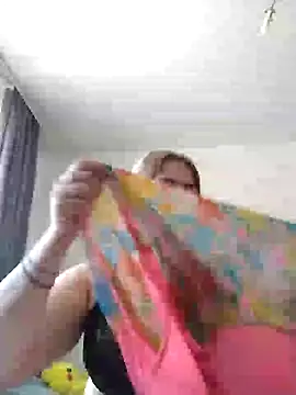 Lady nice cat online show from 5, 3, 2025
