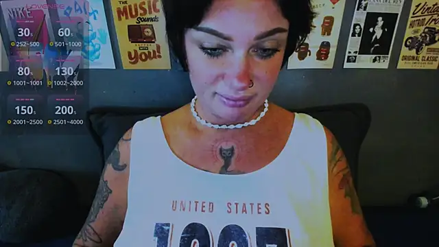 EllieOz online show from 30, 5, 2026