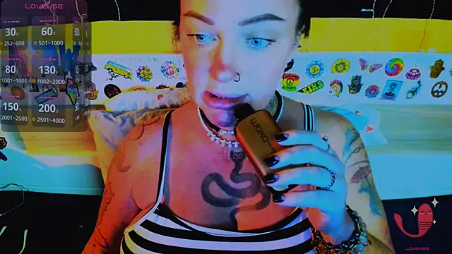 EllieOz online show from 4, 12, 2025