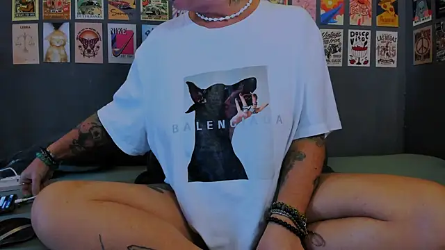 EllieOz online show from 24, 6, 2026