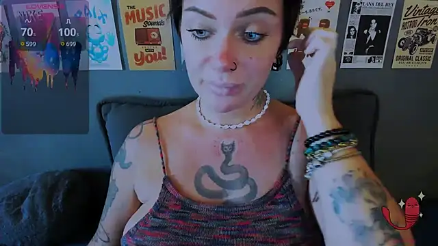 EllieOz online show from 15, 7, 2026