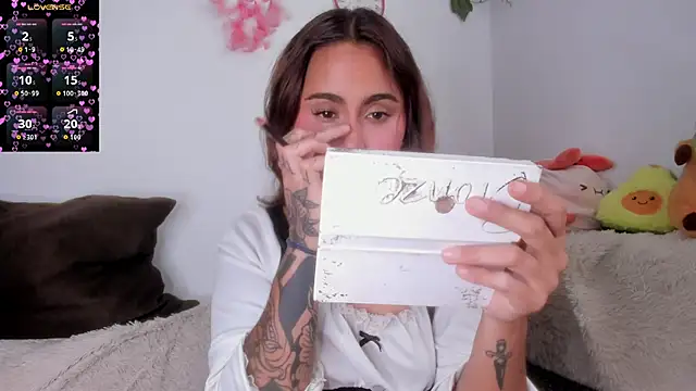 Violette-Ramirez01 online show from 11, 10, 2025