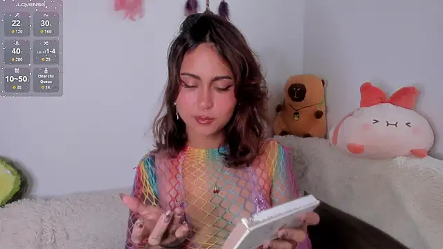 Violette-Ramirez01 online show from 22, 12, 2025