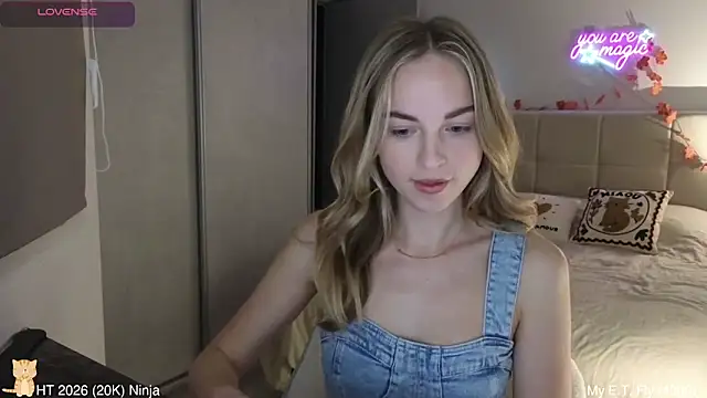 Miss Aliannaa online show from 23, 4, 2026