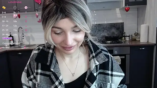 Snapshot of Yoda21 chatting on 14, 2, 2025 Yoda21 online show from 14, 2, 2025