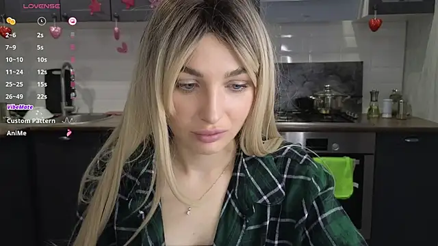 Snapshot of Yoda21 chatting on 2, 3, 2025 Yoda21 online show from 2, 3, 2025