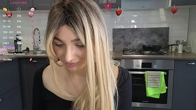 Snapshot of Yoda21 chatting on 1, 3, 2025 Yoda21 online show from 1, 3, 2025