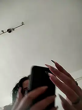 LauraBaby online show from 20, 3, 2025