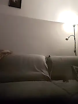 LauraBaby online show from 6, 1, 2026