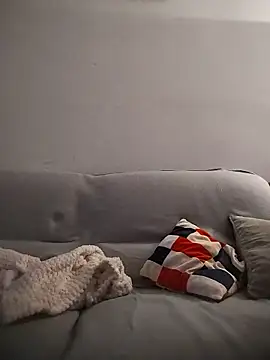 LauraBaby online show from 17, 10, 2025