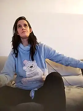 LauraBaby online show from 8, 10, 2025