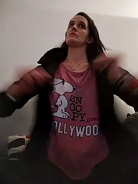 LauraBaby online show from 5, 10, 2025