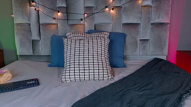 nahomi campbell online show from 4, 2, 2026