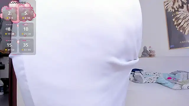 Amina hafsa online show from 18, 10, 2025