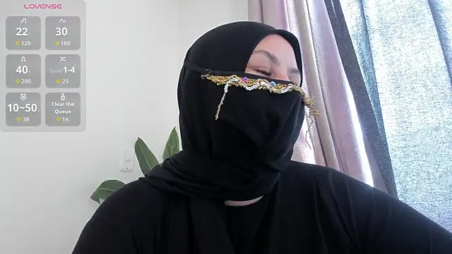 Snapshot of Amina_hafsa chatting on 18, 5, 2026 Amina hafsa online show from 18, 5, 2026