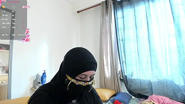 Snapshot of Amina_hafsa chatting on 12, 6, 2026 Amina hafsa online show from 12, 6, 2026