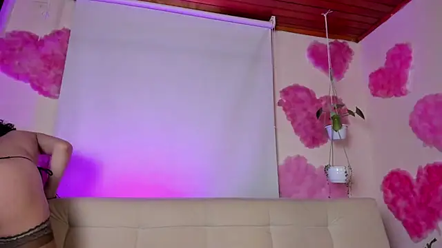 roselinedior online show from 21, 2, 2025