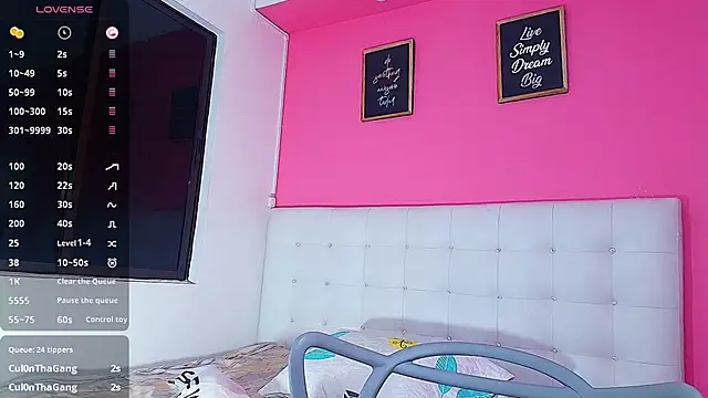 daddyissuesss  online show from 26, 2, 2025