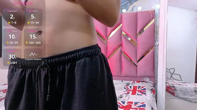 Snapshot of daddyissuesss_ chatting on 7, 10, 2025 daddyissuesss online show from 7, 10, 2025