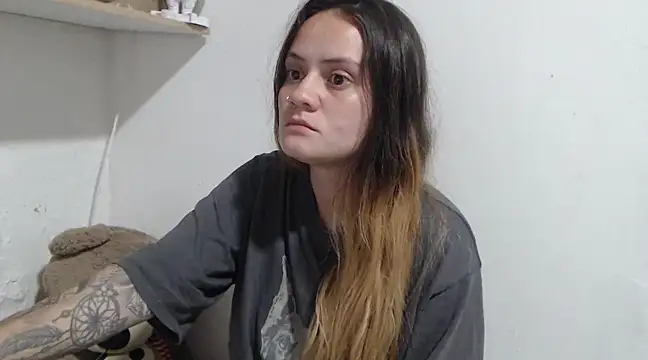 mia sepulveda  online show from 12, 2, 2025