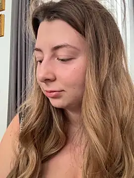 Snapshot of curvyflawless chatting on 26, 10, 2025 curvyflawless online show from 26, 10, 2025