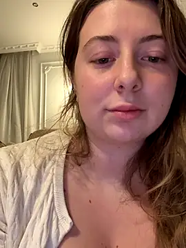 Snapshot of curvyflawless chatting on 18, 11, 2025 curvyflawless online show from 18, 11, 2025