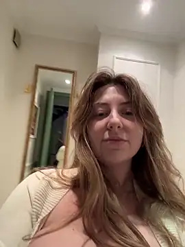 curvyflawless online show from 26, 3, 2026