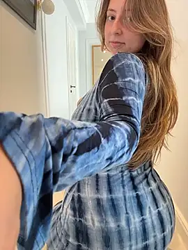 curvyflawless online show from 3, 8, 2026