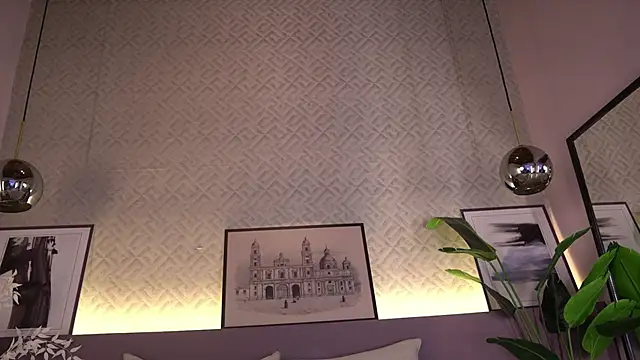 Snapshot of ElleDiane chatting on 14, 5, 2026 ElleDiane online show from 14, 5, 2026