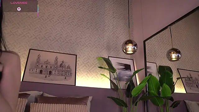 Snapshot of ElleDiane chatting on 18, 5, 2026 ElleDiane online show from 18, 5, 2026