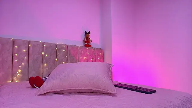 arl chloee online show from 2, 12, 2025