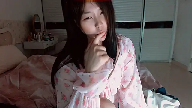 -Lucky Girl online show from 20, 4, 2026