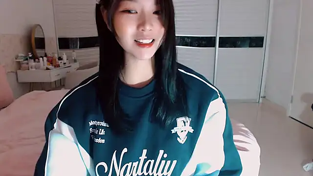 Snapshot of -Lucky_Girl chatting on 27, 10, 2025 -Lucky Girl online show from 27, 10, 2025