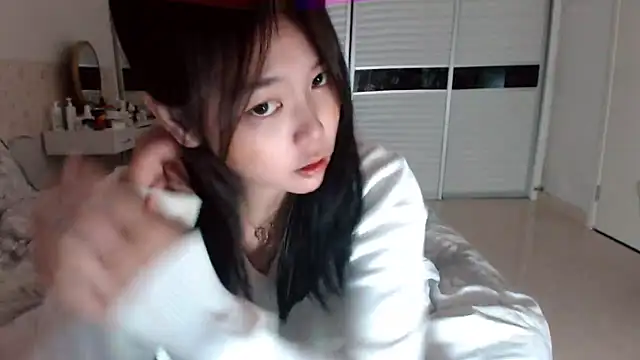 Snapshot of -Lucky_Girl chatting on 21, 10, 2025 -Lucky Girl online show from 21, 10, 2025