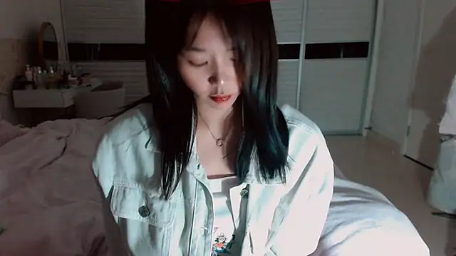 -Lucky Girl online show from 5, 3, 2026