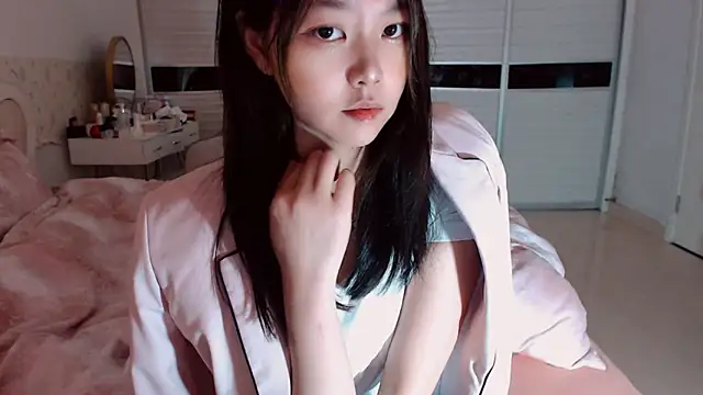 -Lucky Girl online show from 25, 3, 2026