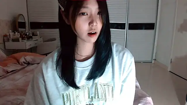 Snapshot of -Lucky_Girl chatting on 10, 11, 2025 -Lucky Girl online show from 10, 11, 2025