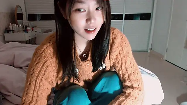 -Lucky Girl online show from 5, 3, 2026