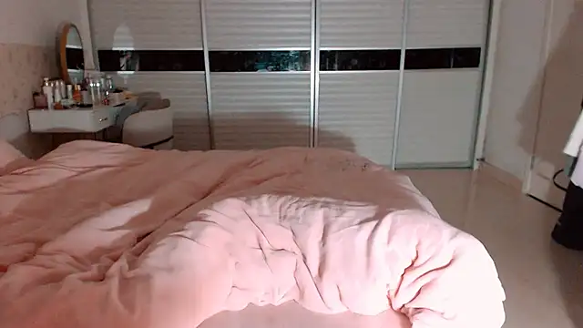 -Lucky Girl online show from 25, 2, 2026