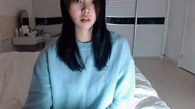 Snapshot of -Lucky_Girl chatting on 17, 10, 2025 -Lucky Girl online show from 17, 10, 2025