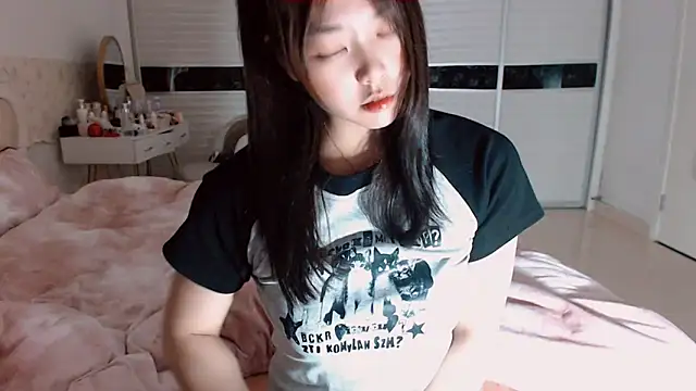 -Lucky Girl online show from 22, 3, 2026