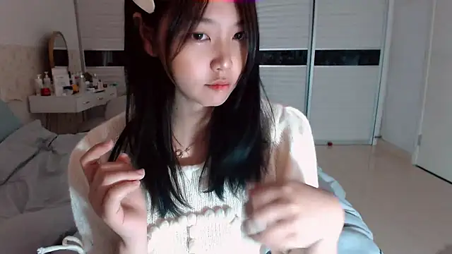 Snapshot of -Lucky_Girl chatting on 14, 10, 2025 -Lucky Girl online show from 14, 10, 2025