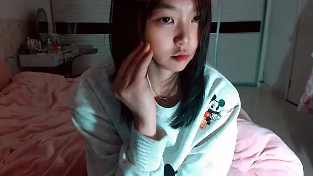 -Lucky Girl online show from 1, 3, 2026