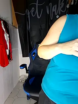 Jassiundich2 online show from 4, 12, 2025