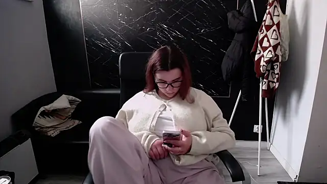 littleviki7 online show from 18, 10, 2025