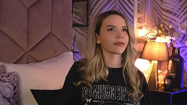 KatyaBelle online show from 11, 2, 2026