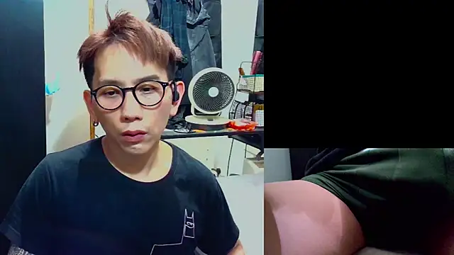 Snapshot of UndreamtM chatting on 23, 3, 2026 UndreamtM online show from 23, 3, 2026