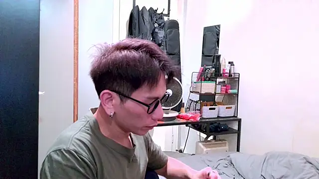 Snapshot of UndreamtM chatting on 15, 2, 2026 UndreamtM online show from 15, 2, 2026